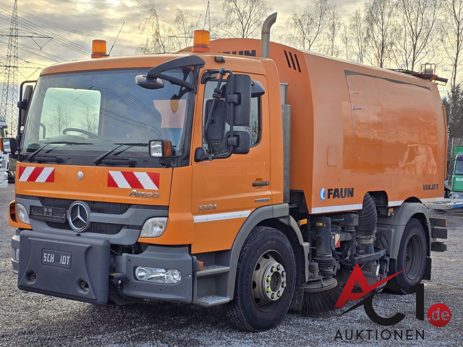 MB Atego Kehrmaschine FAUN Viajet 6R/L RHD